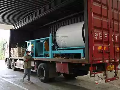 Bulk blending fertilizer mixer