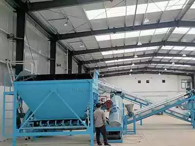 Fertilizer forklift feeding bin