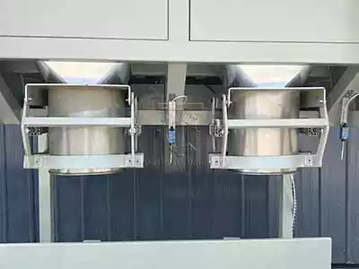 Fertilizer packaging machine