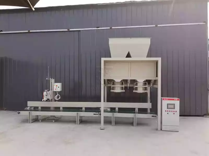 Fertilizer packaging machine