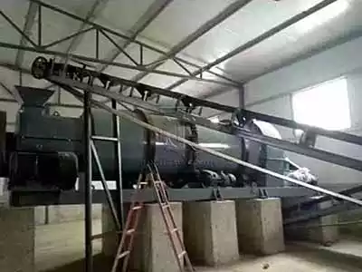 Organic compound fertilizer granulator